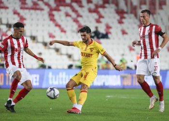 Göztepe beraberliğe sevinmeli mi?