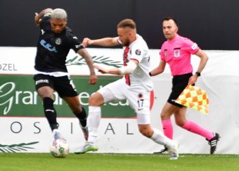 Manisa FK vites yükseltti