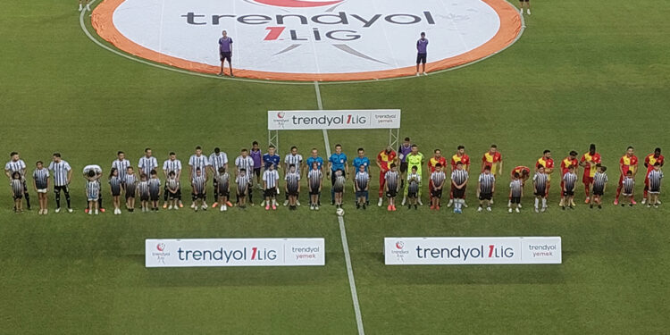 İzmir derbisinde futbol yoktu