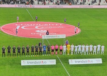 Altay yerle bir